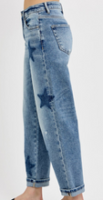 Load image into Gallery viewer, Star Boyfriend Fit Risen Jeans
