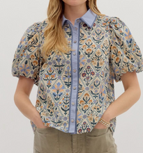 Load image into Gallery viewer, Diamond Floral Button Down Top **2 COLORS**
