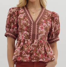Load image into Gallery viewer, Floral Scallop Trim Top **2 COLORS**
