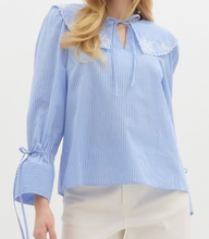 Load image into Gallery viewer, Striped Peter Pan Collar Top **2 COLORS**
