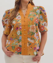 Load image into Gallery viewer, Floral Button Top **2 COLORS**
