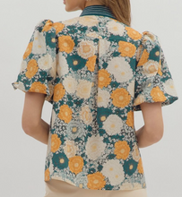 Load image into Gallery viewer, Floral Top **2 COLORS**
