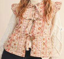 Load image into Gallery viewer, Floral Quilted Peplum Vest
