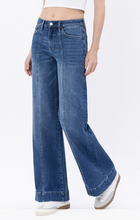 Load image into Gallery viewer, Lovervet High Rise Trouser Hem Front Seam Jeans
