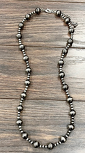 Load image into Gallery viewer, 30" Chunky Polished Necklace
