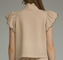 Load image into Gallery viewer, Gingham Scallop Trip Snap Top **2 COLORS**
